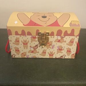 Disney Winnie the Pooh Storage Box 🍯